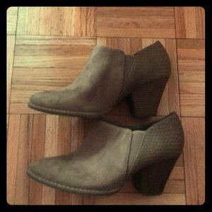 BEAUTIFUL FORMAL BROWN PUMPS FOR THE GIRLS🤩